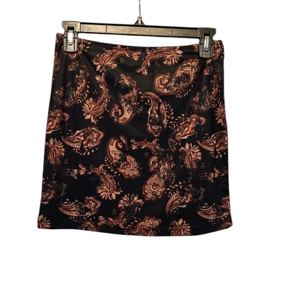 Shein Fully Lined Sheer Paisley Mini Skirt 95% Polyester 5% Elastane Size M - Picture 1 of 5